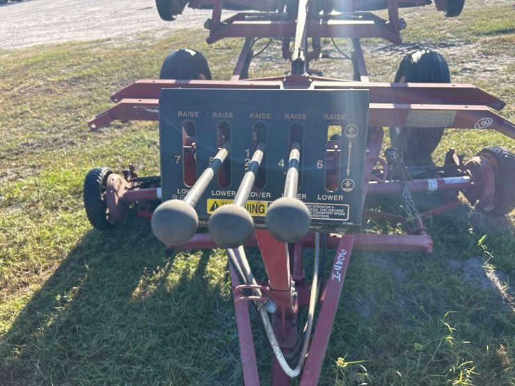 2016-toro-reelmaster-4-gang-mower-attachment-image-5