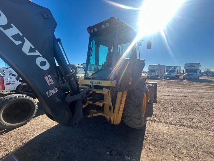 2004-volvo-bl70-image-6