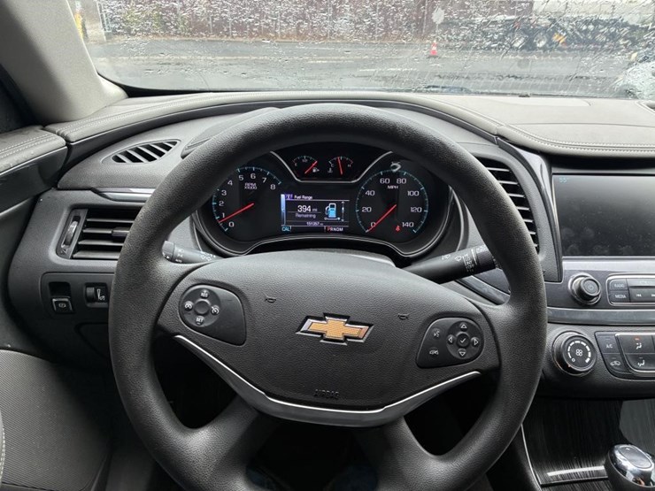 2018-chevrolet-impala-sedan-image-15