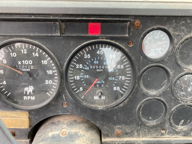 1993-mack-ch613-image-27