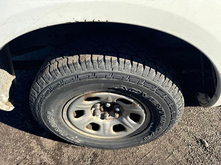 2013-nissan-frontier-image-6