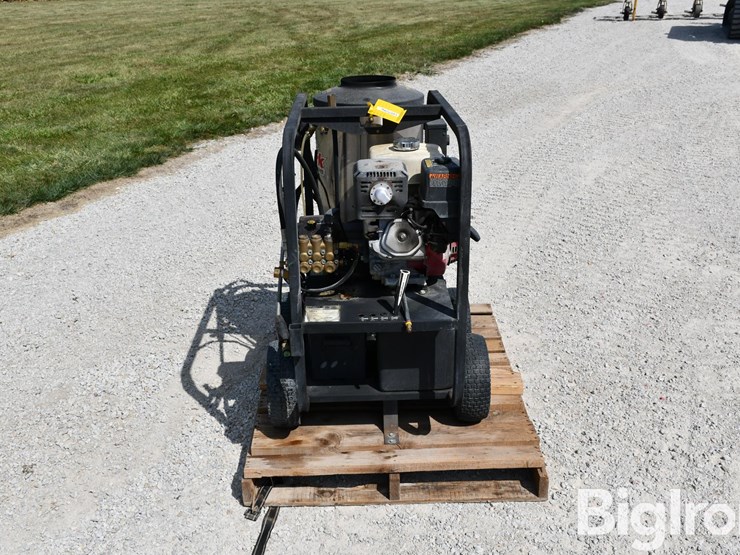 shark-1.110-056.0-portable-power-washer-image-2