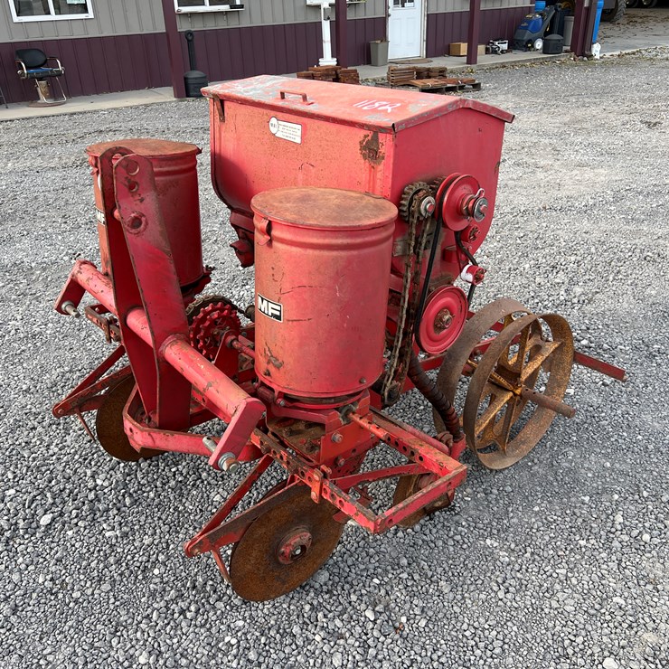MASSEY-FERGUSON 39