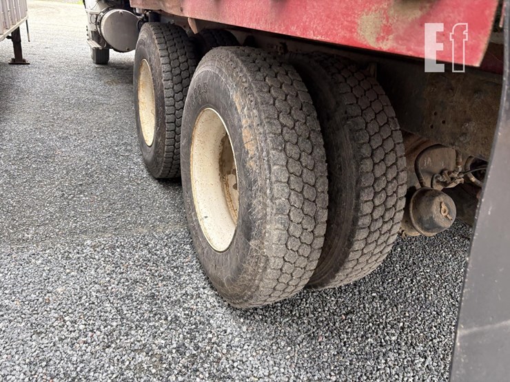 1995-white/gmc-wg64-image-16