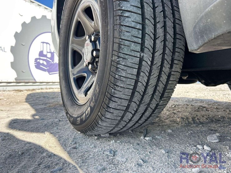 2018-chevrolet-tahoe-image-28