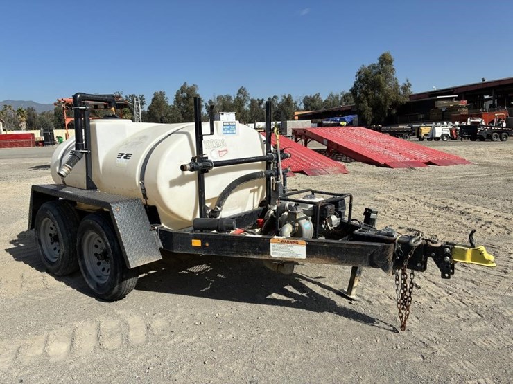 2020-wylie-&-son-exp-500-towable-water-buffalo-image-2