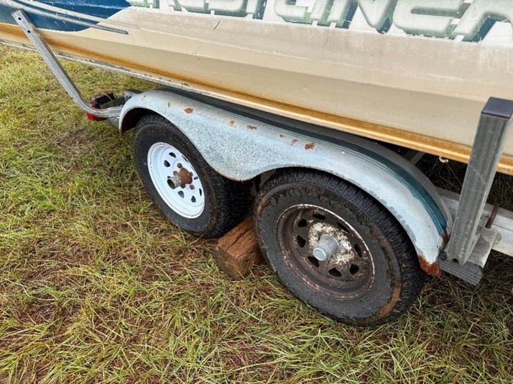 1998-crestliner-rampage-2000-deck-boat-(90hp-2-image-5