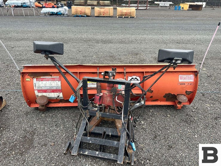 western-90”-snow-plow-image-5