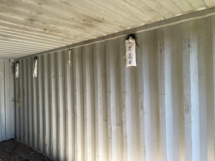 #3597-•-20'-standard-height-shipping-container-image-9