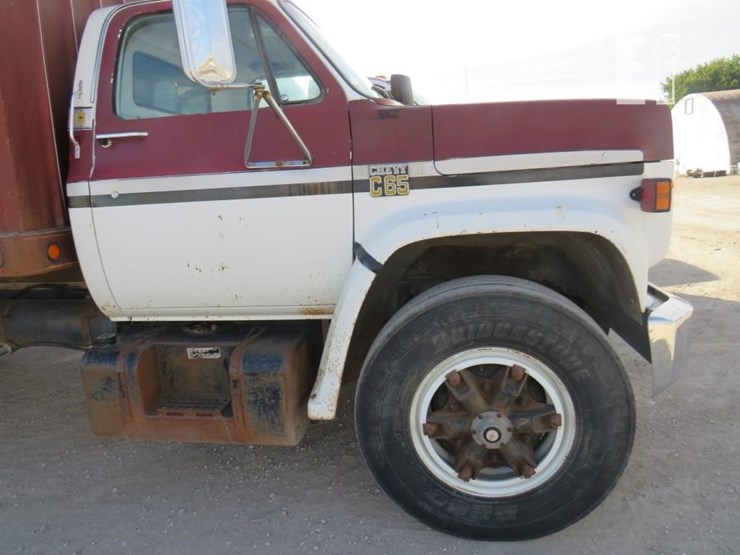 1977-chevrolet-c65-image-4