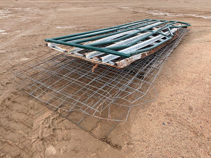 #3393-•-various-metal-fencing-image-5