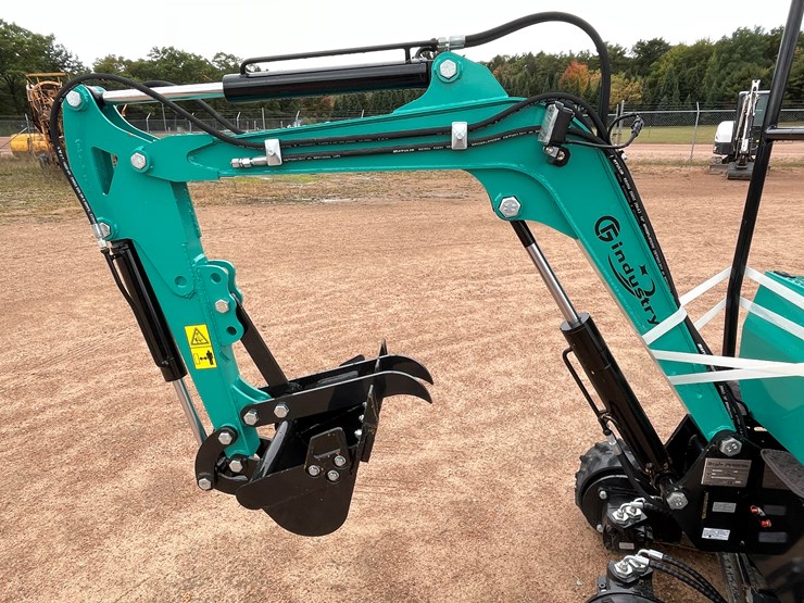 #1697-•-agt-mh12rx-mini-excavator-image-11