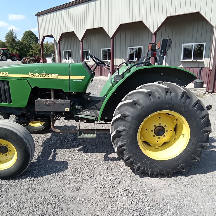 JOHN DEERE 5320