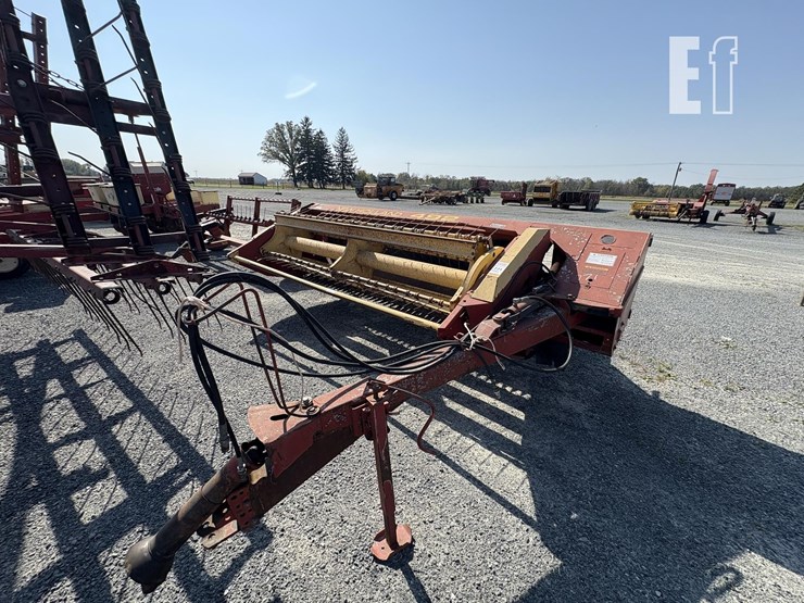 new-holland-492-image-1