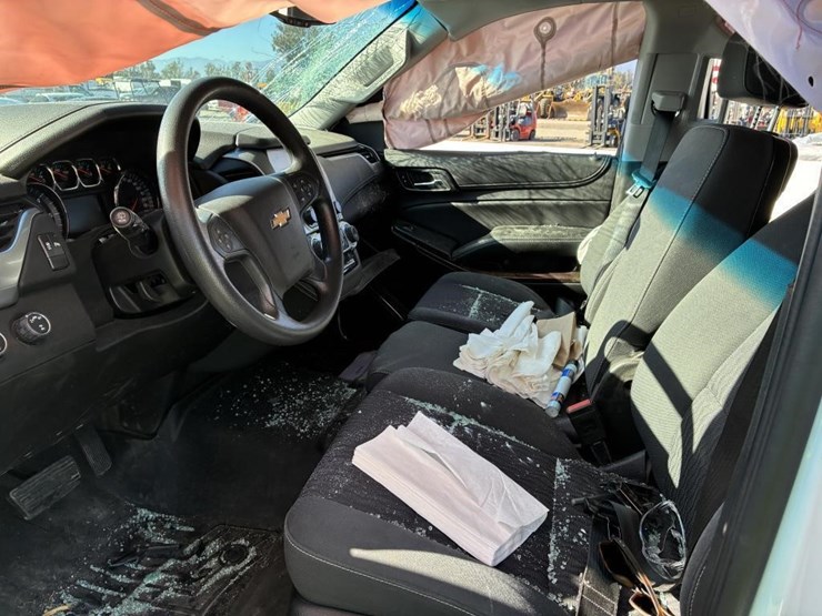 2018-chevrolet-tahoe-image-5