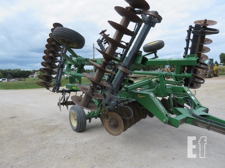 2004-john-deere-637-image-2