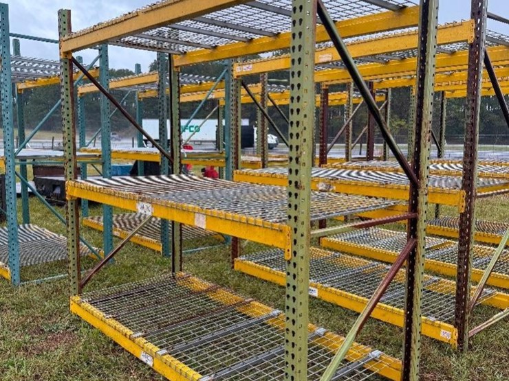 pallet-shelving-(42"x102"x8')-image-2