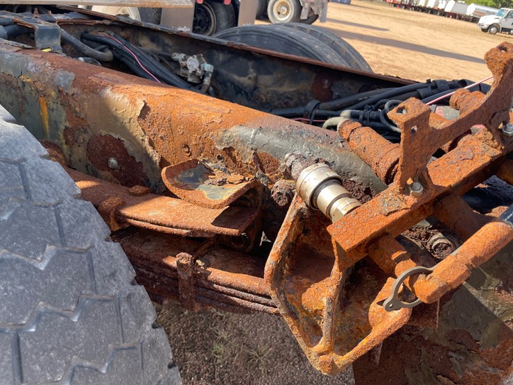 2006-international-7400-image-18