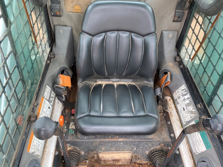 2001-bobcat-873-image-27