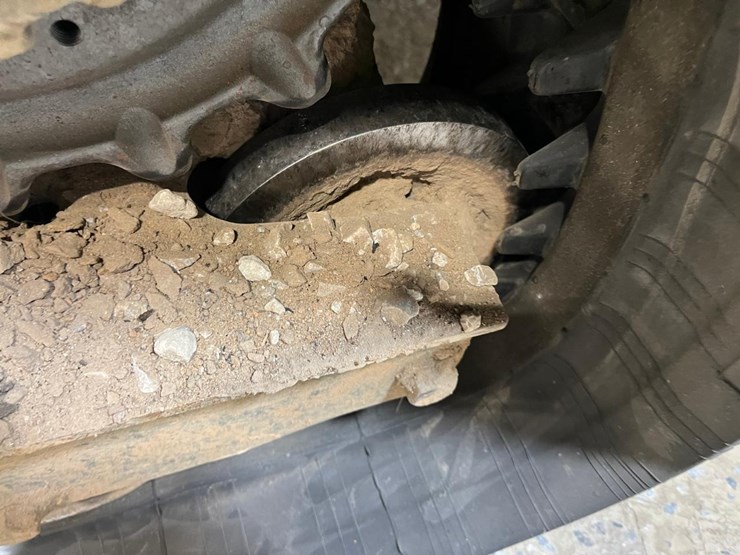 2023-bobcat-t770-image-15