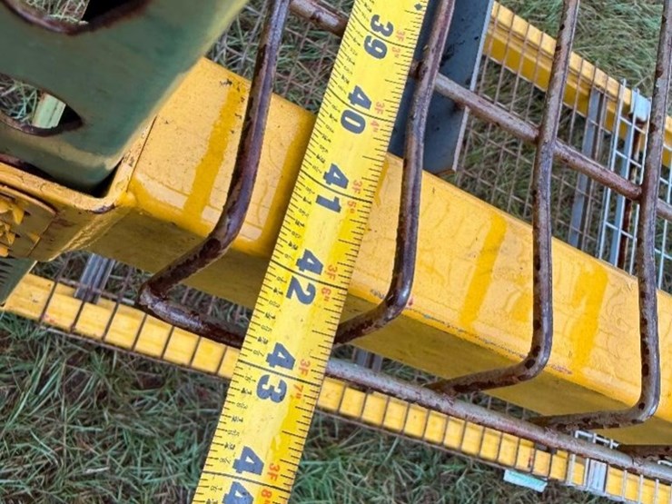 pallet-shelving-(42"x102"x8')-image-3