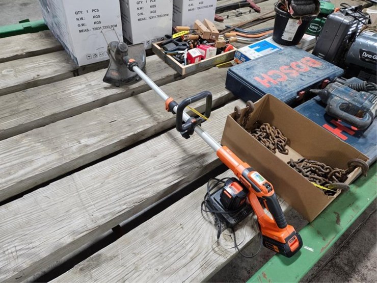 #2476-•-black-&-decker-40-volt-string-trimmer-image-1