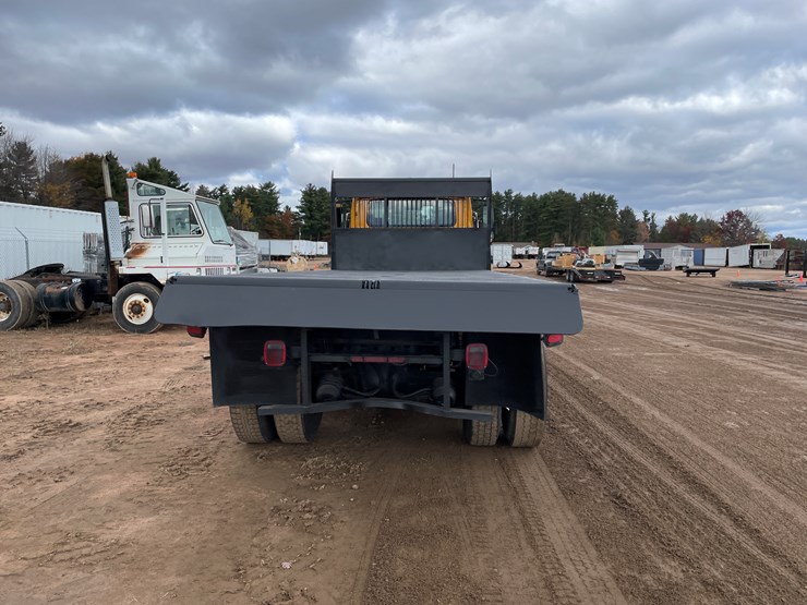 2004-international-7400-image-6