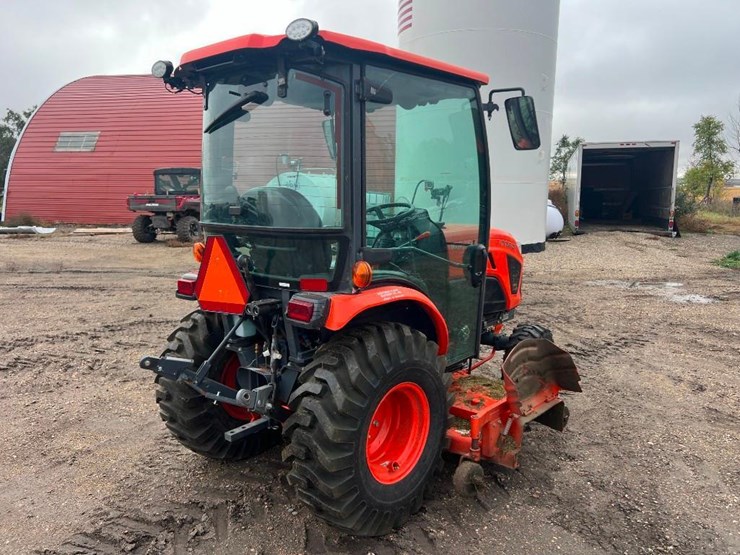 kubota-lc2610-hsd-tractor-image-5