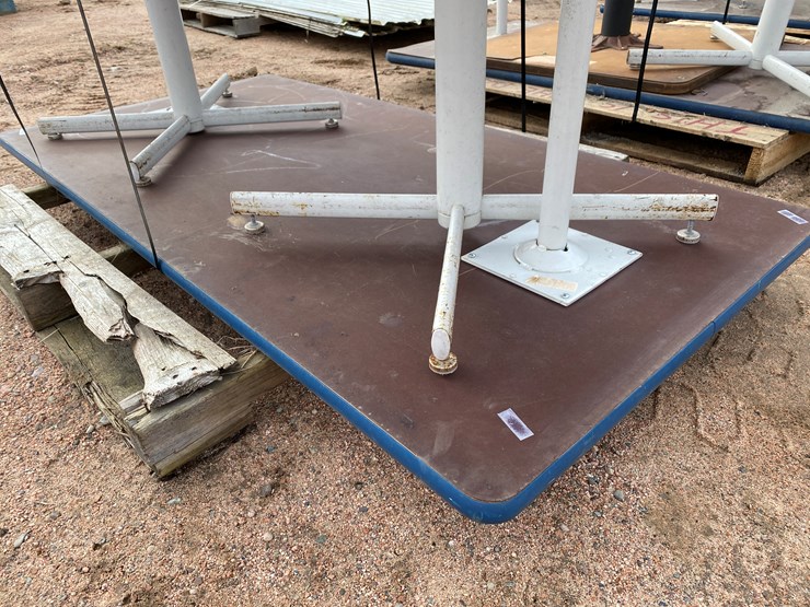 #3389-•-(4)-tables-image-2