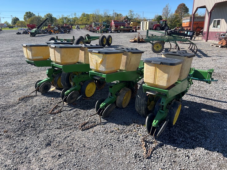 john-deere-7000-image-5
