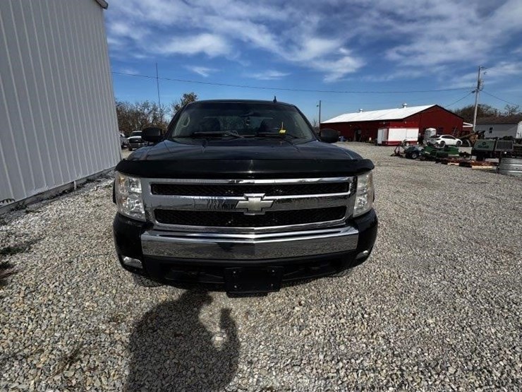 2007-chevrolet-silverado-1500-lt-image-9