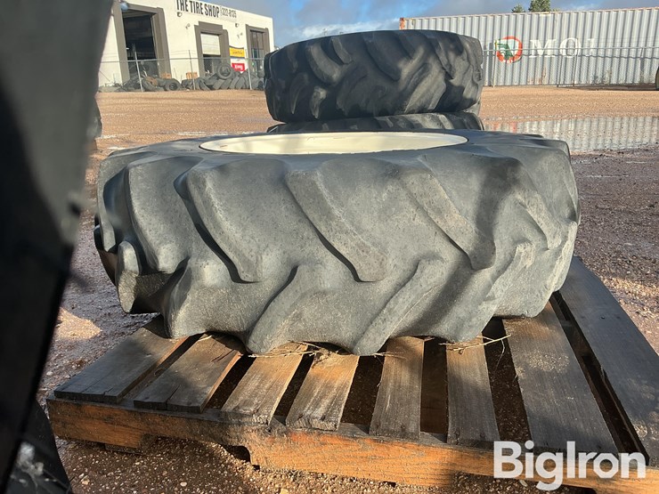 goodyear-special-sure-grip-td8-16.9r30-tractor-tire-image-4