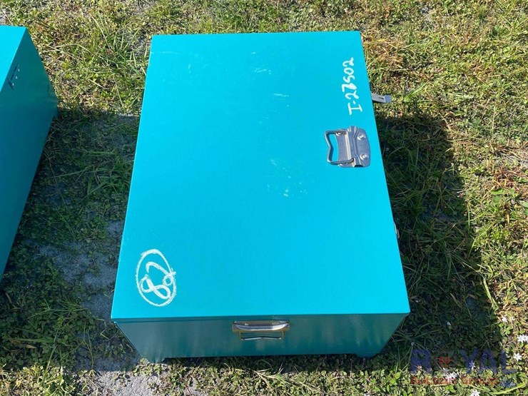 box-of-transport-ratchet-straps-image-4