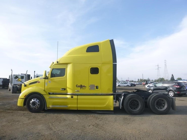 2024-peterbilt-579-image-5