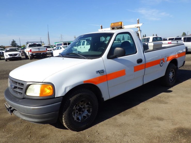 2004-ford-f150-image-1