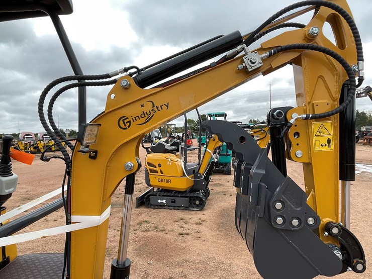 #1799-•-agt-qk18r-mini-excavator-image-41