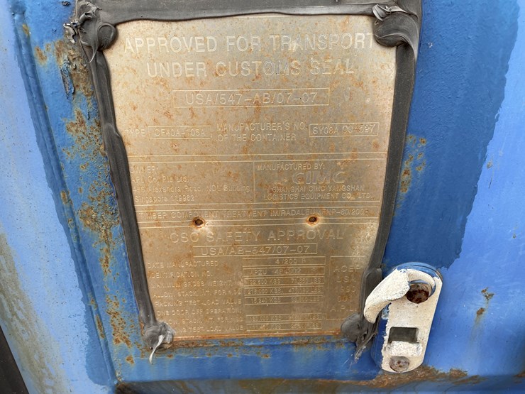 #3352-•-40'-standard-height-shipping-container-image-17