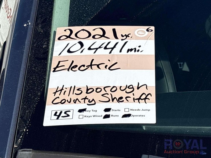 2021-ford-mustang-mach-e-image-32