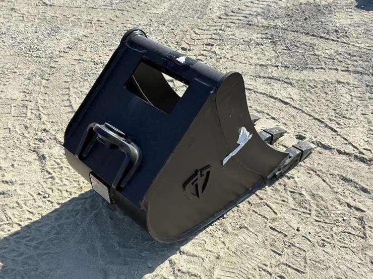 sany-excavator-bucket-w/-teeth-18"-image-3