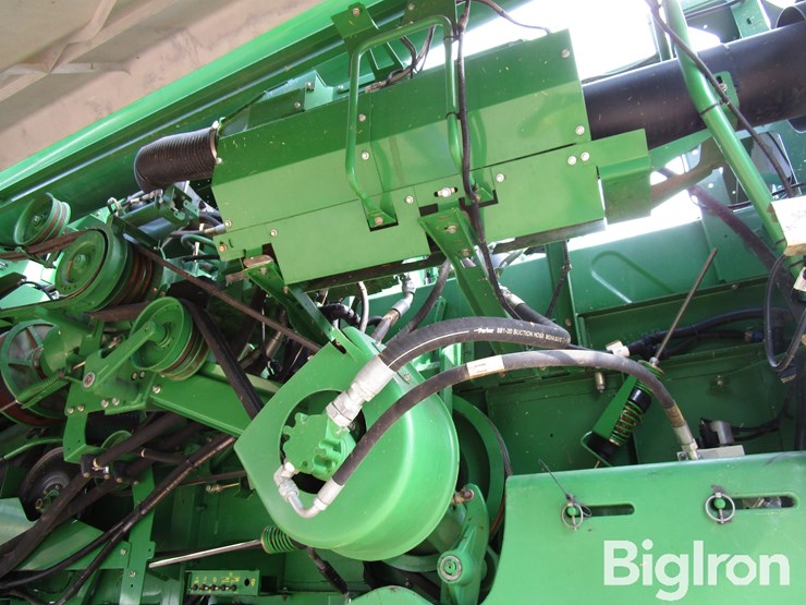 2013-john-deere-s660-image-12