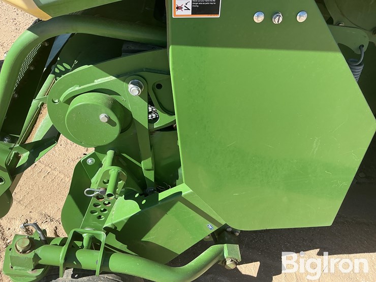 2018-krone-big-pack-4x4-big-square-baler-image-18
