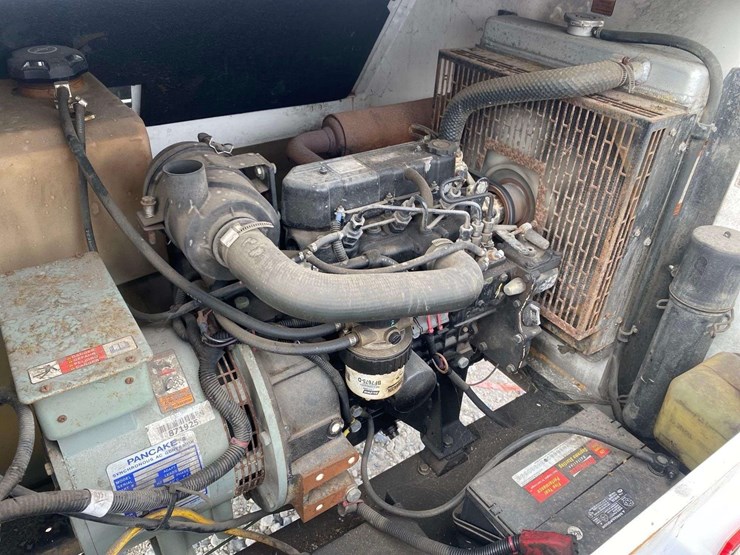 2013-magnum-power-mlg08-towable-runway-closure-marker-light-tower-image-8