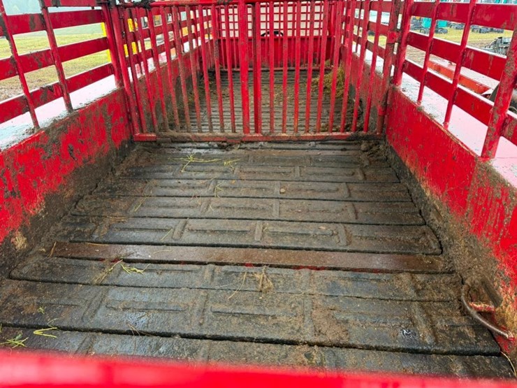 2019-goosneck-trailer-mfg-stock-trailer-image-4