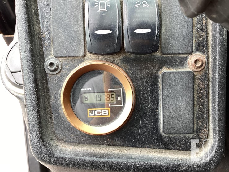 2017-jcb-512-56-image-18