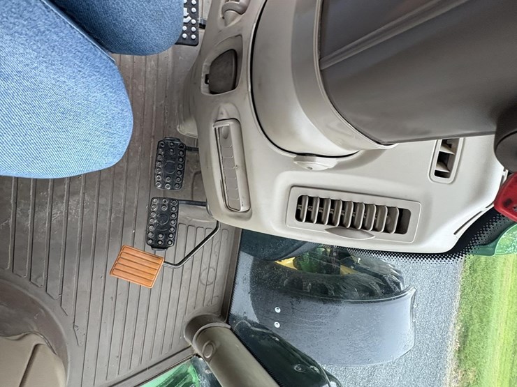 2017-john-deere-6145r-image-23