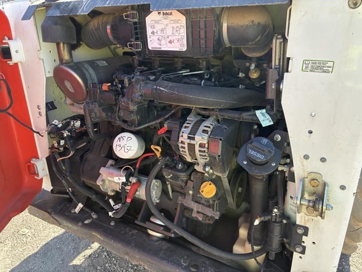 2021-bobcat-s590-image-11