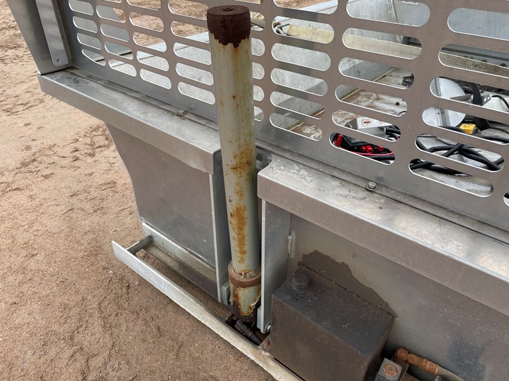 #3342-•-truck-craft-d-icer-stainless-salter/-sander-box-image-17