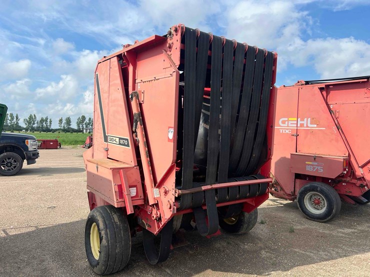 1990-gehl-1870-image-7