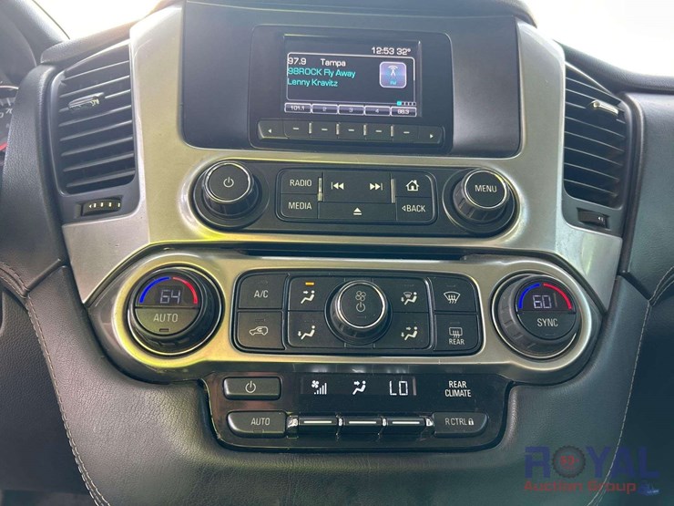 2016-chevrolet-tahoe-image-18