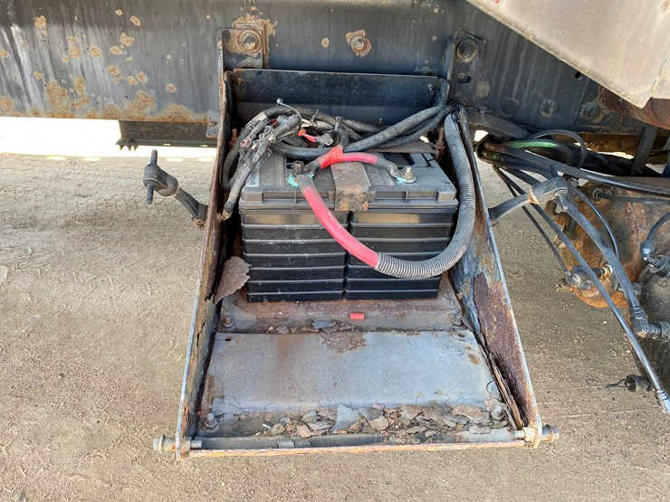 2003-international-7400-image-23